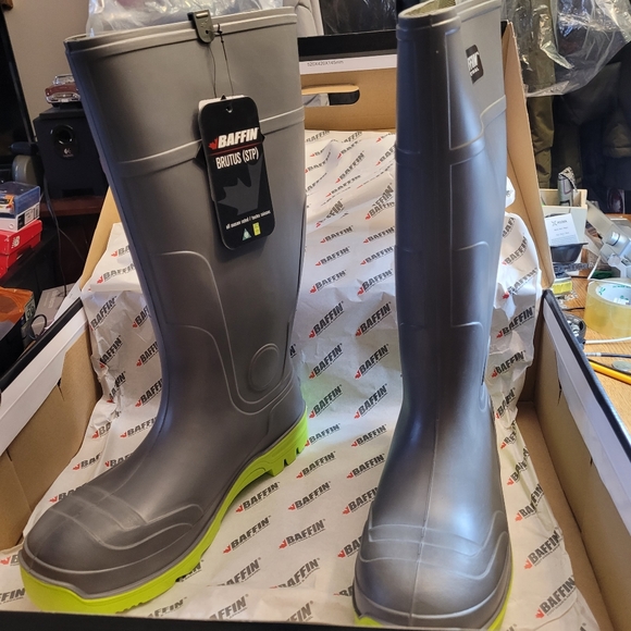 Man's Baffin boots - Picture 7 of 9